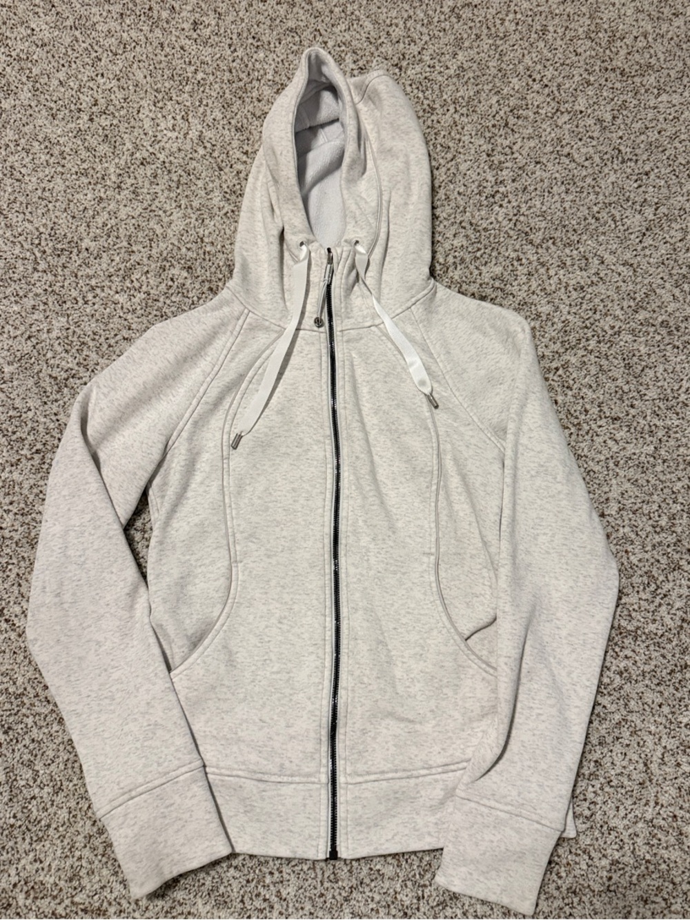 Lululemon Light Gray Zip-Up Scuba Hoodie with Hood and Pockets